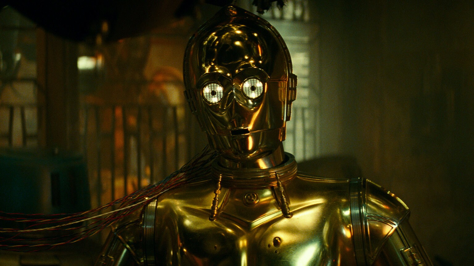 C-3PO (See-Threepio) | StarWars.com