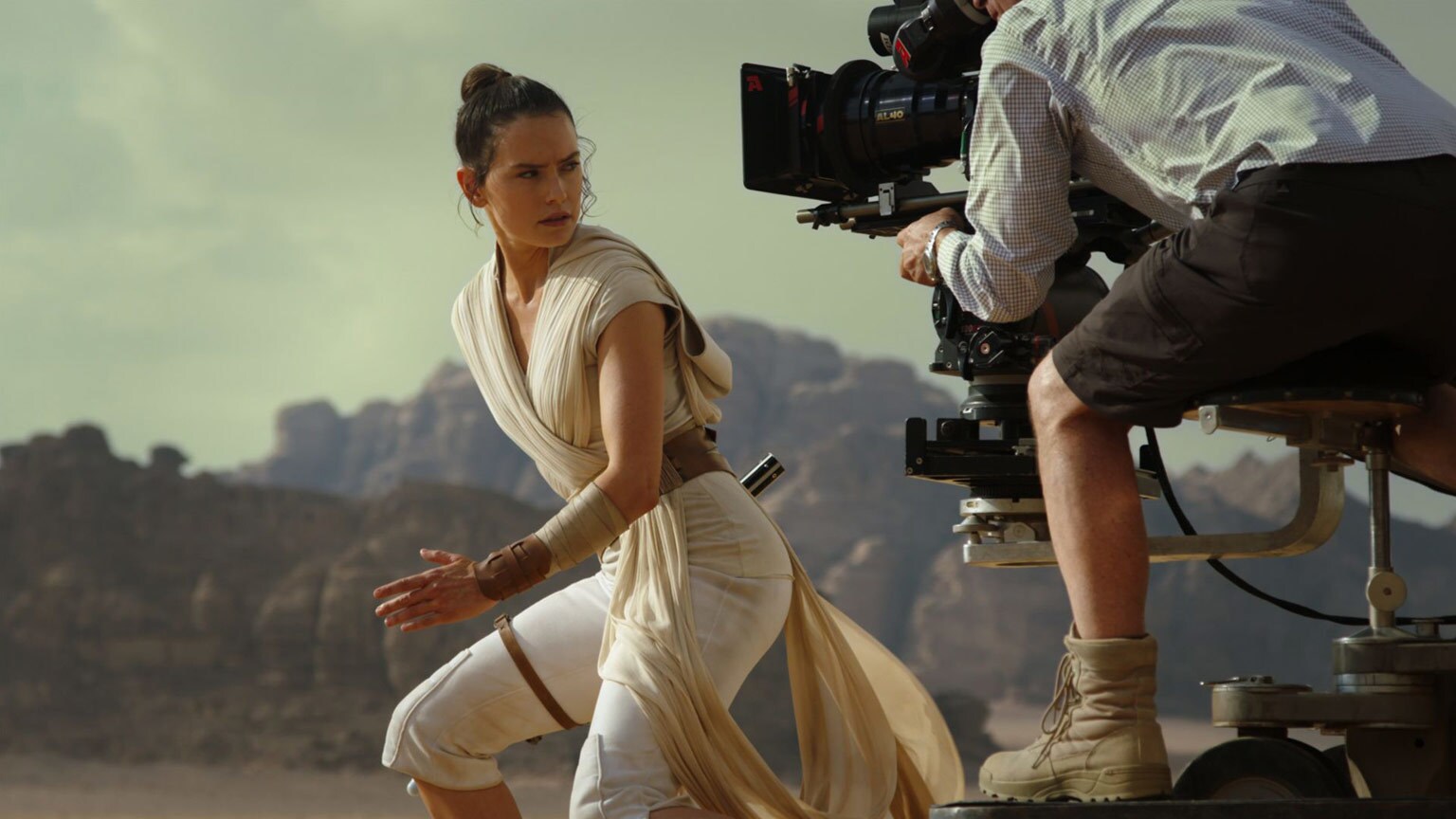 10 Essential Star Wars Behind-the-Scenes Features on Disney+