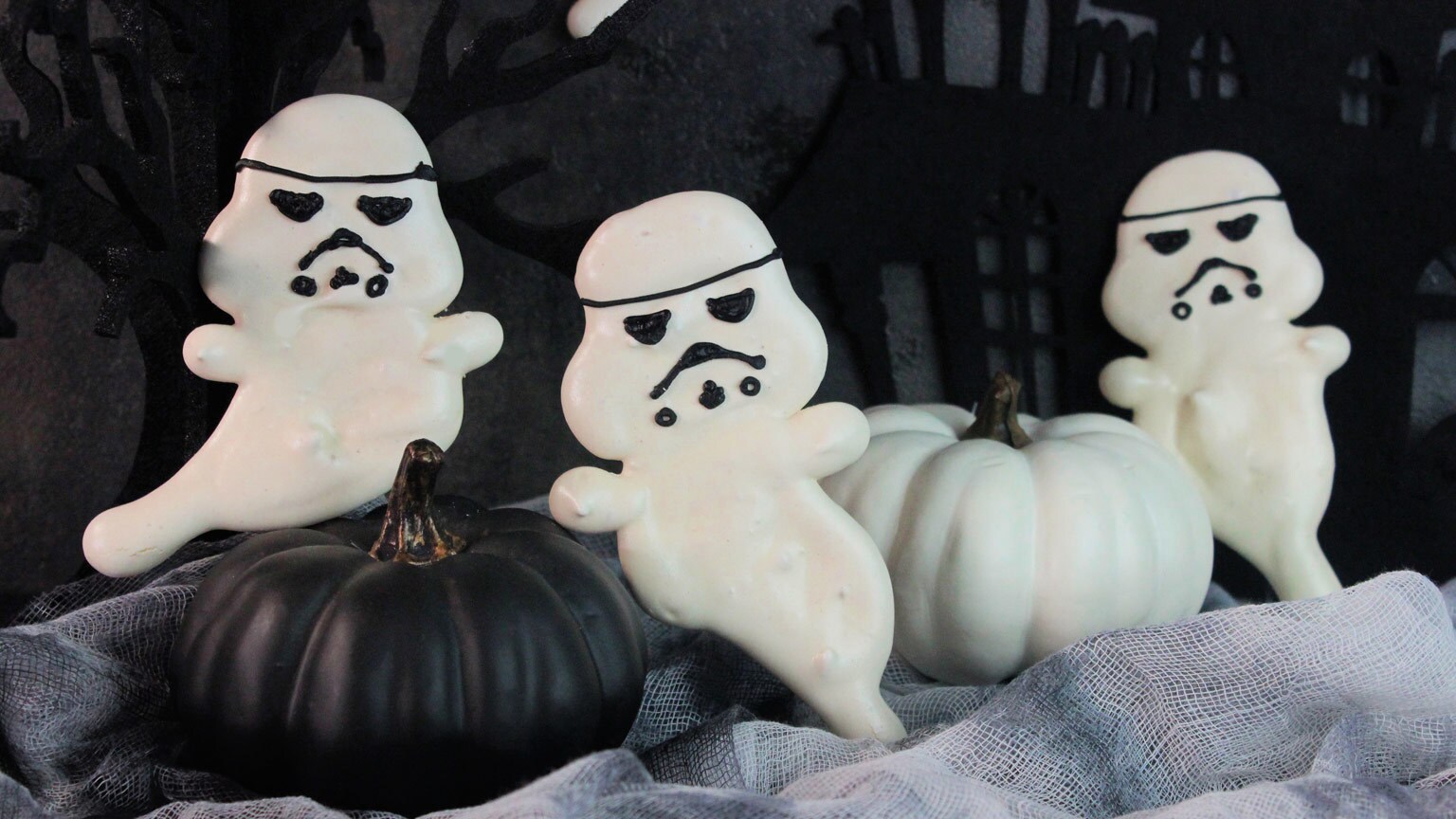 These Stormtrooper Ghost Cookies Are Frightfully Good