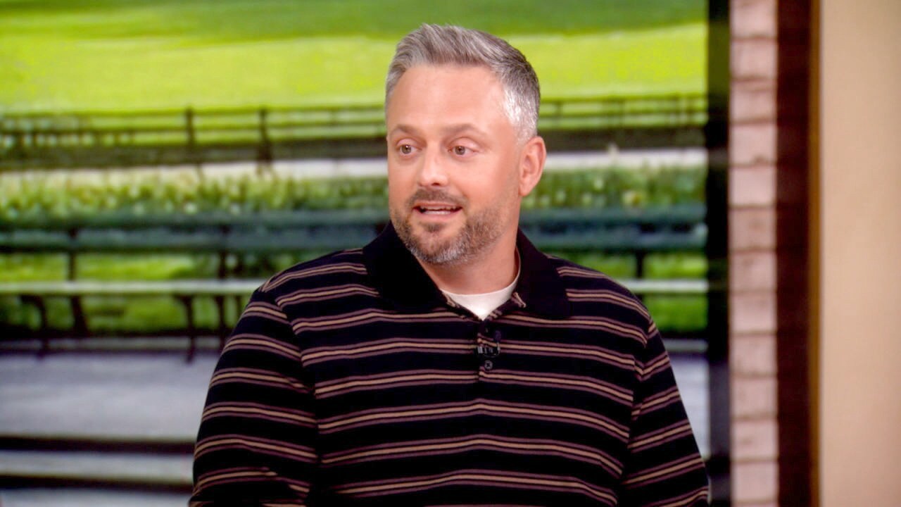Comic Nate Bargatze.