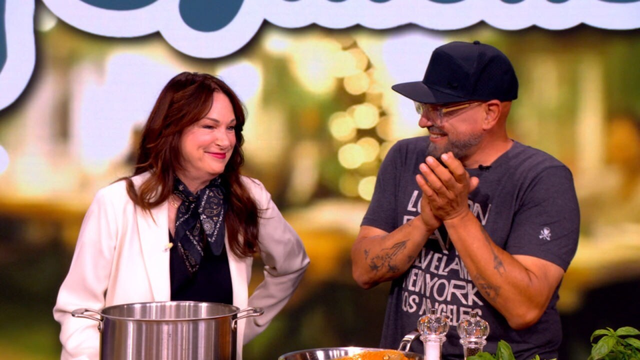 The cooking duo joins 'The View' to discuss how they're inviting viewers into their backyard for their new cooking series.