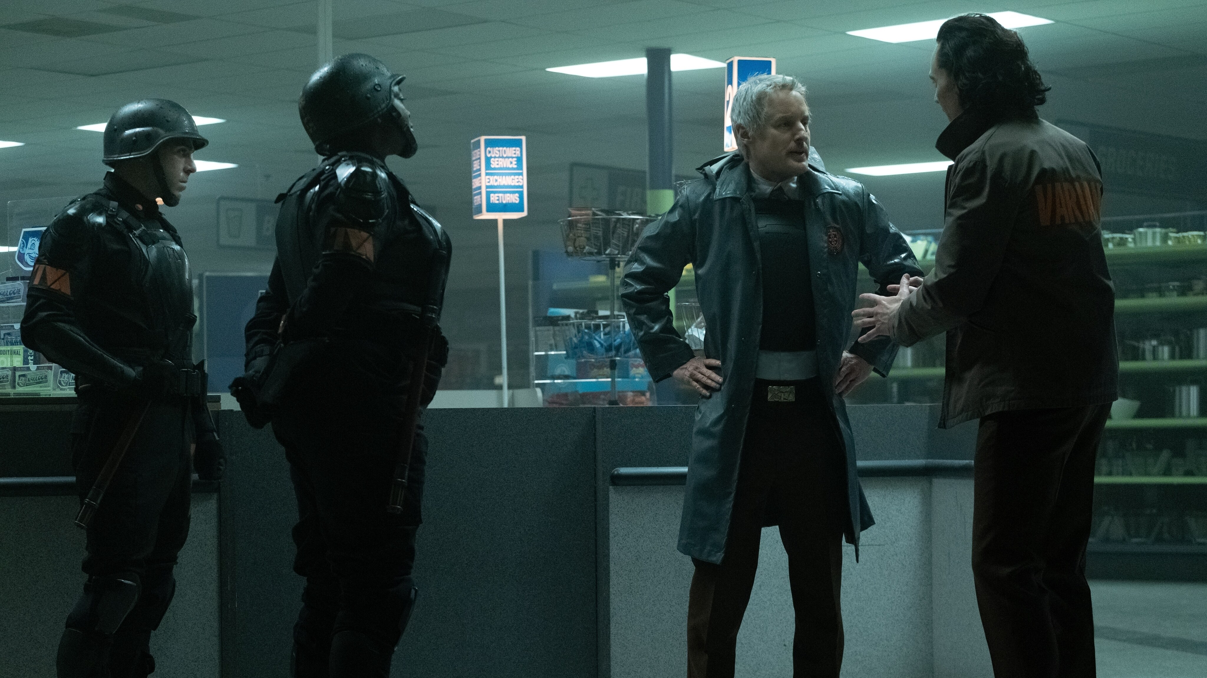 (L-R): Hunter D-90 (Neil Ellice), Hunter B-15 (Wunmi Mosaku), Mobius (Owen Wilson) and Loki (Tom Hiddleston) in Marvel Studios' LOKI, exclusively on Disney+. Photo by Chuck Zlotnick. ©Marvel Studios 2021. All Rights Reserved.