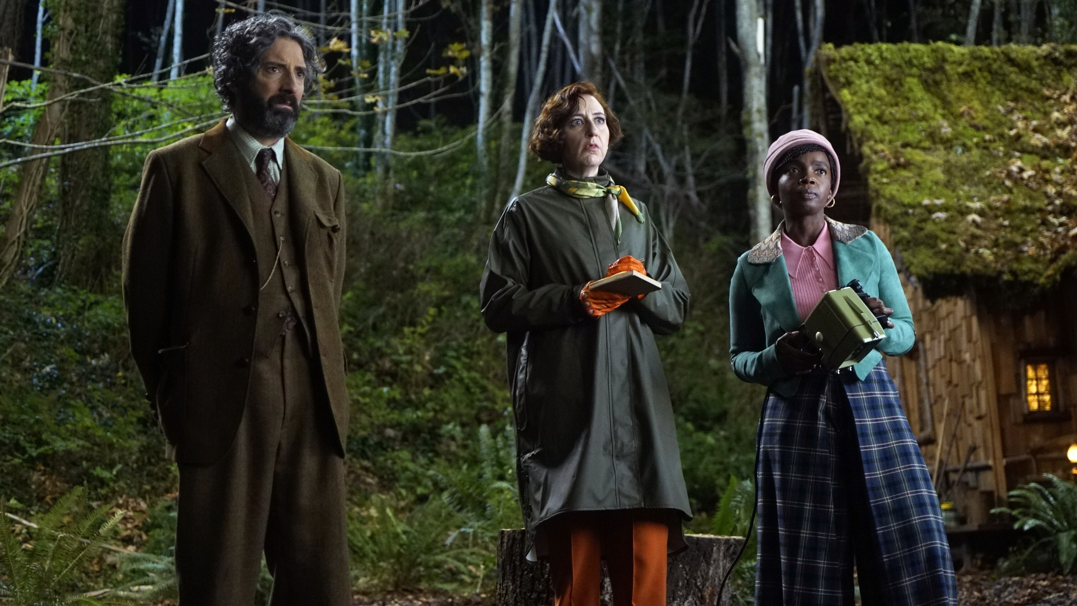 MYSTERIOUS BENEDICT SOCIETY - “Depends On The Wagon” (Disney/Harvey Shane) TONY HALE, KRISTEN SCHAAL, MAAMEYAA BOAFO