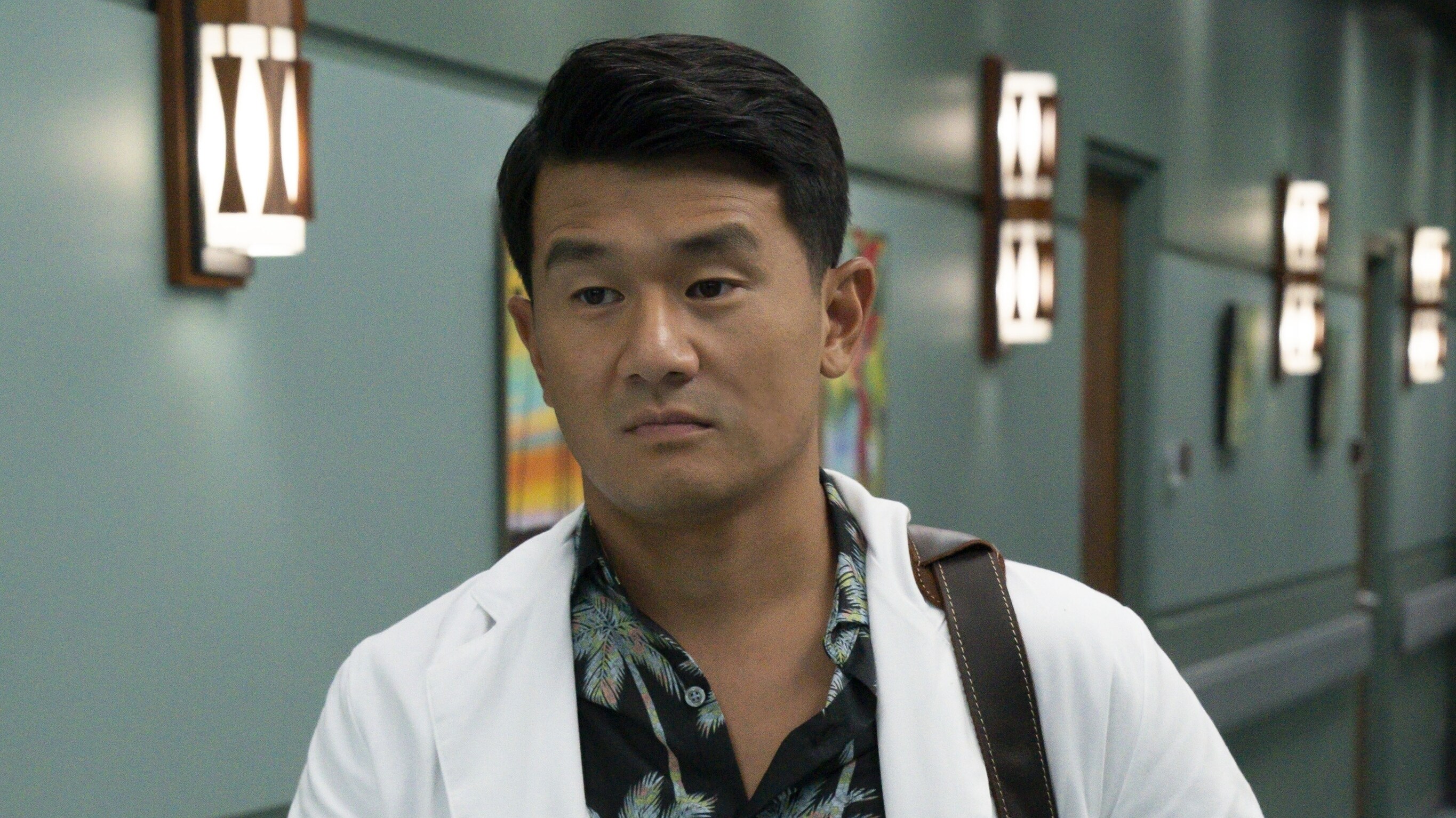 DOOGIE KAMEALOHA, M.D. - “Scutwork” - Lahela worries she’ll miss Walter’s birthday party, and Benny and Clara explore their relationship. (Disney/Karen Neal) RONNY CHIENG