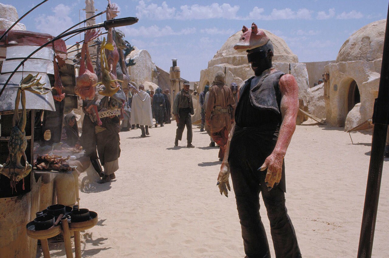 Ahmed Best on the set of Tatooine