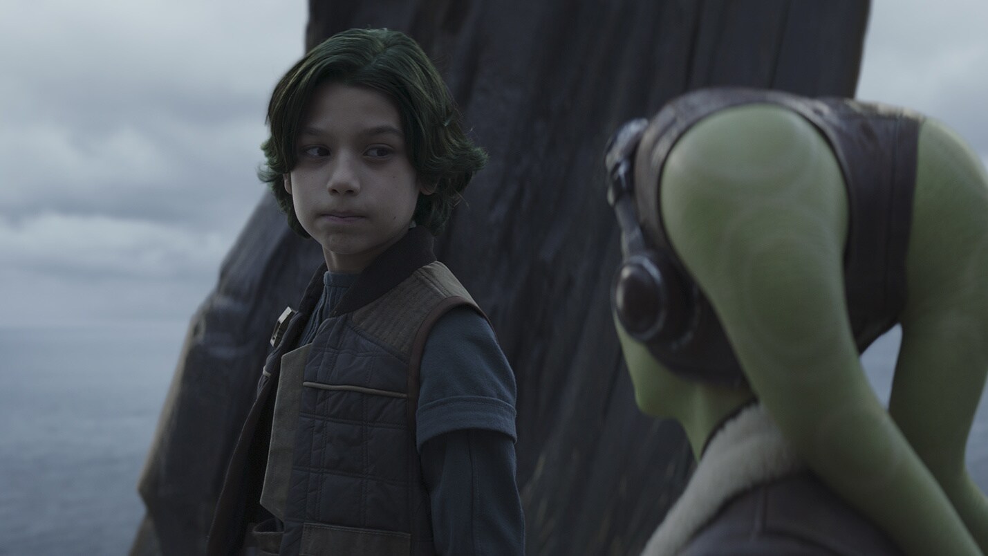 Meanwhile, Jacen, hears something in the waters below the cliff: lightsabers. Though Hera does no...