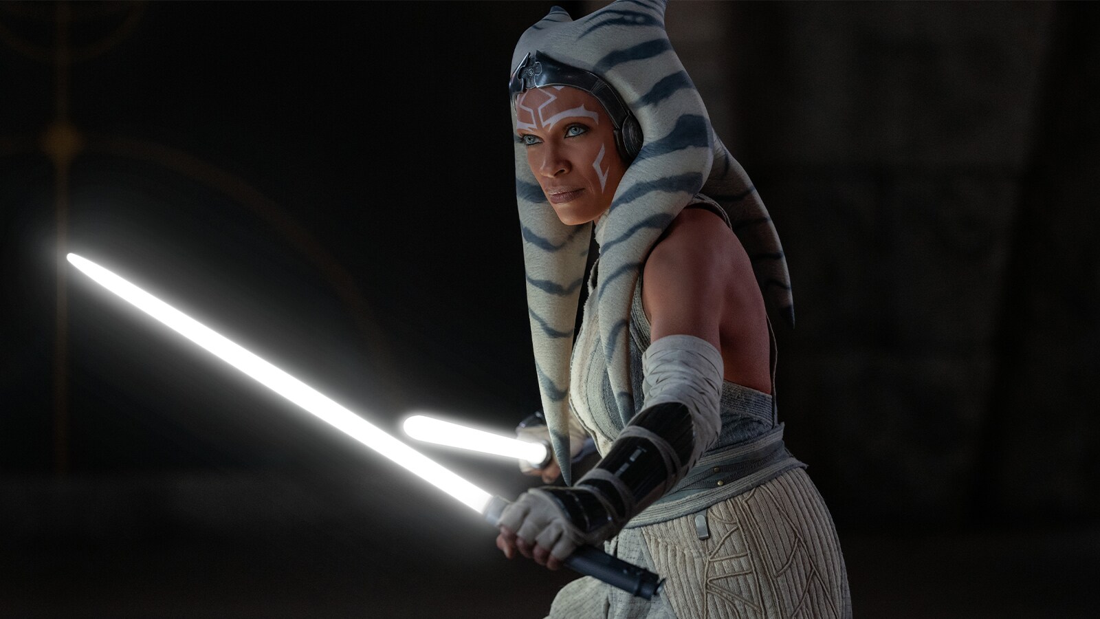 ahsoka_gallery_1600_900_02_05b ahsoka_gallery_1600_900_02_05b