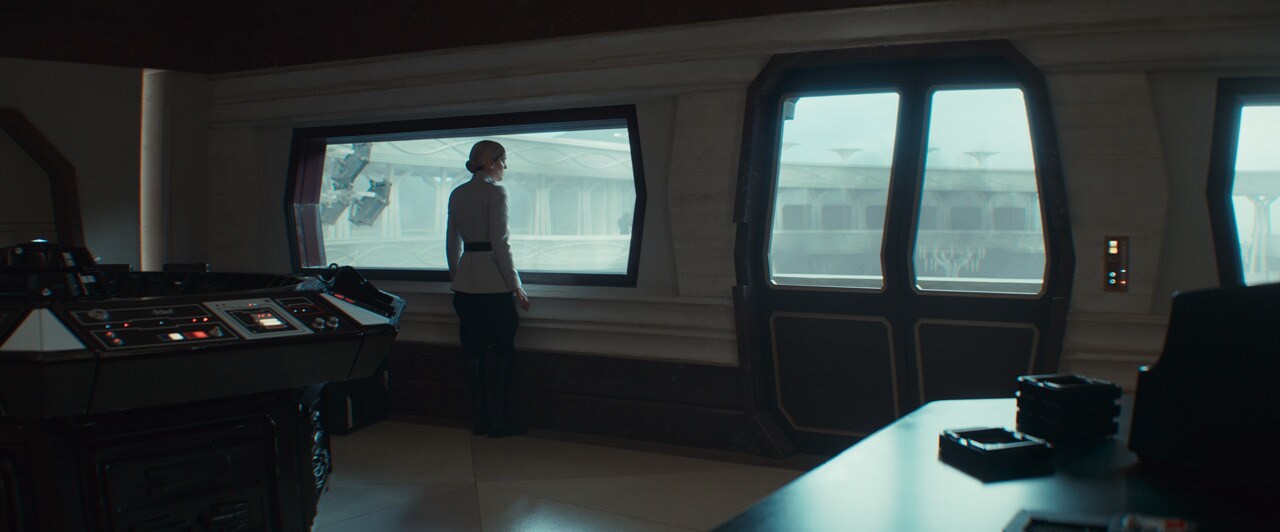 Dedra issues the order to incite a massacre in the plaza.