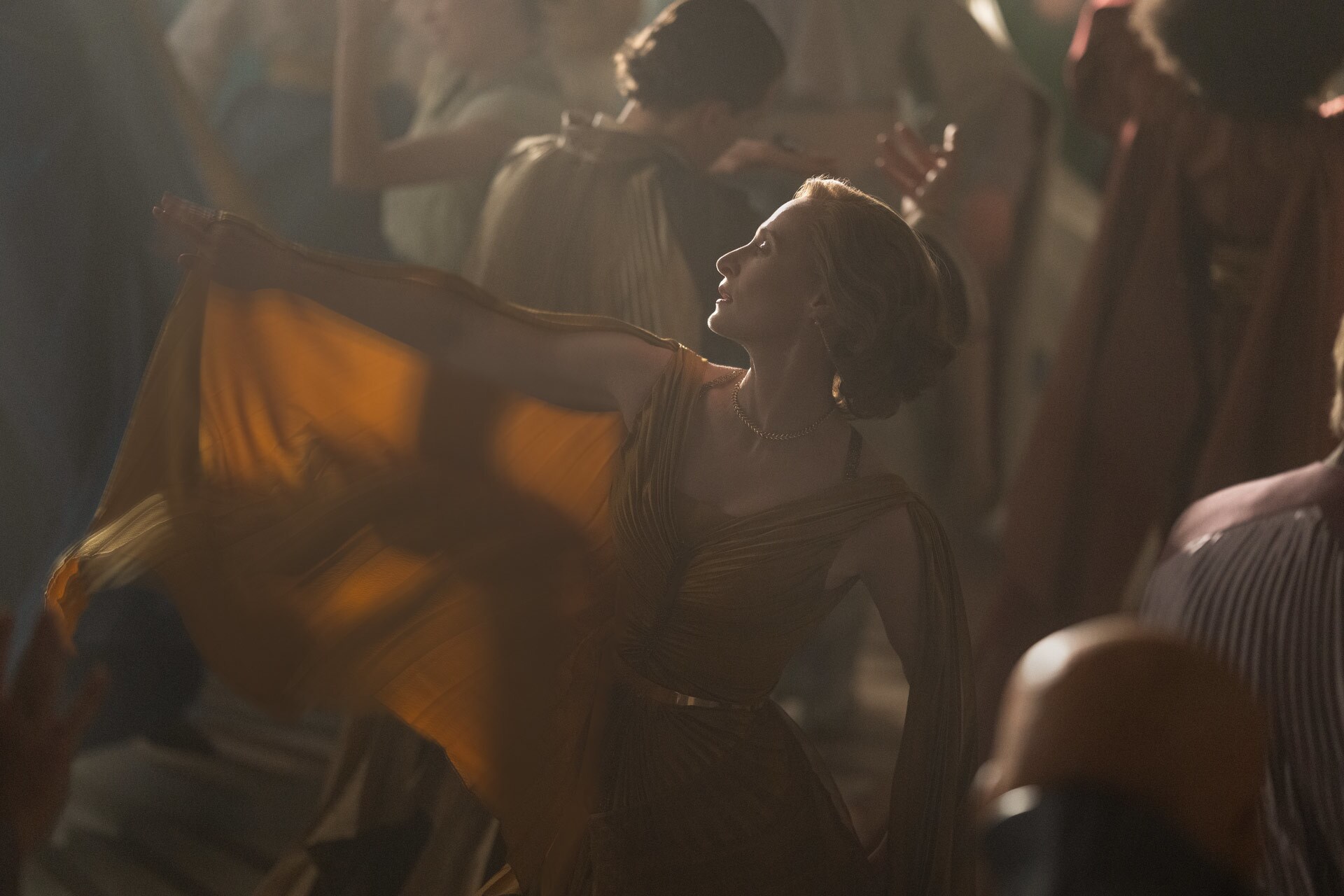 Mon Mothma dances at her daughter's wedding.