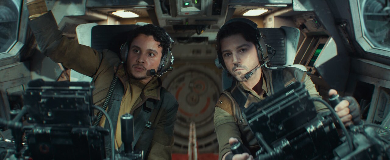 Cassian and Wilmon fly to Ghorman.