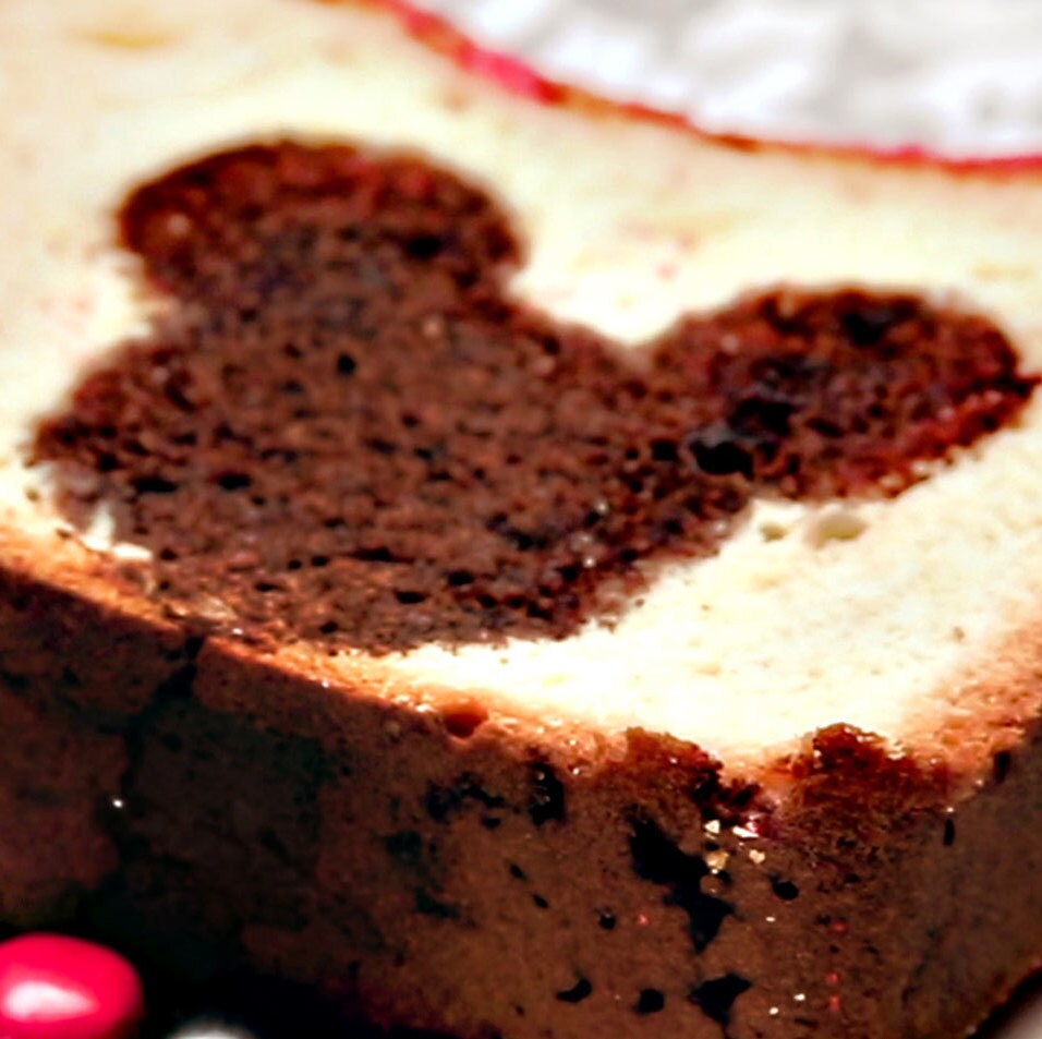 Learn How To Make A Hidden Mickey Cake Disney Philippines