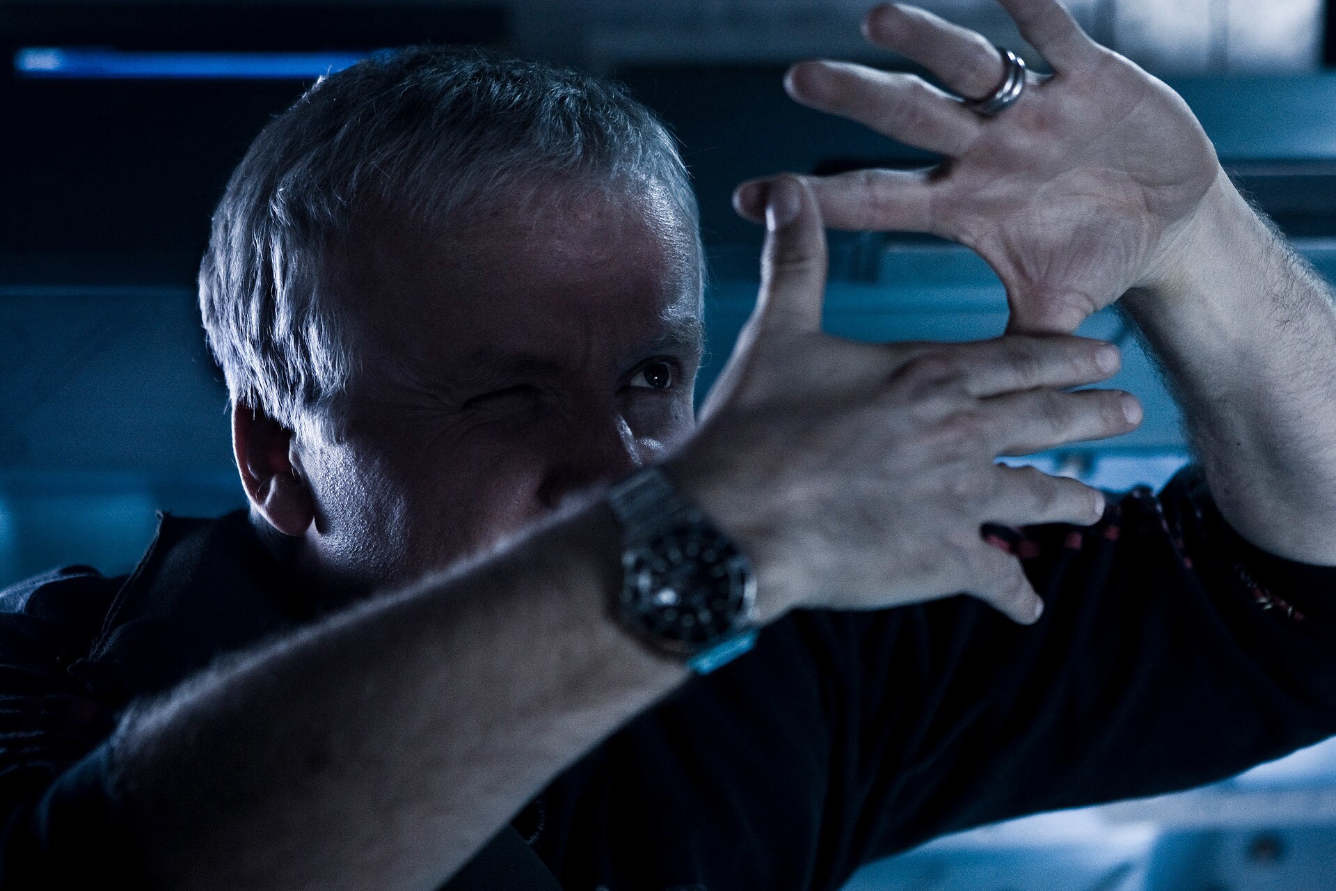 (L-R): Director and writer James Cameron behind the scenes of 'Avatar.'