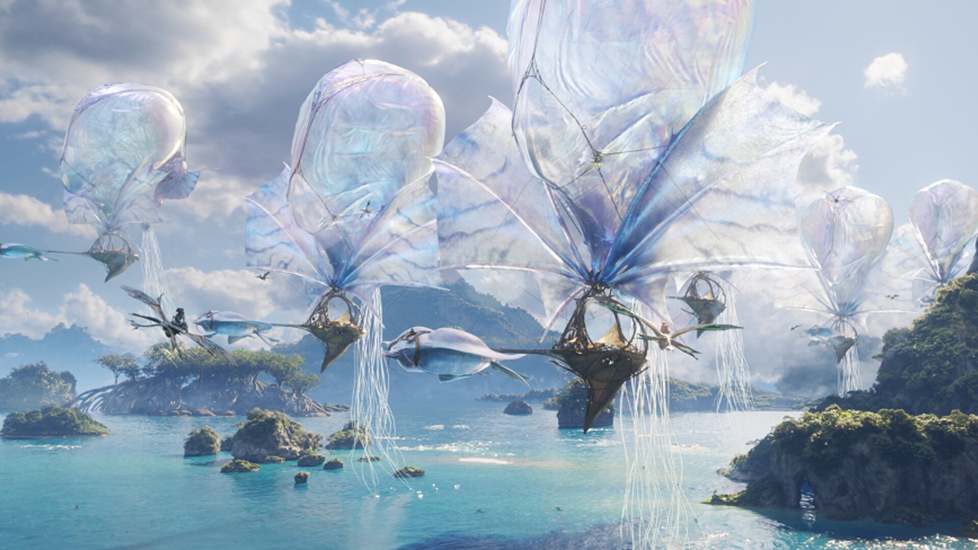 The Wind Traders and Medusoids from the "Avatar: Fire and Ash The Visual Dictionary"