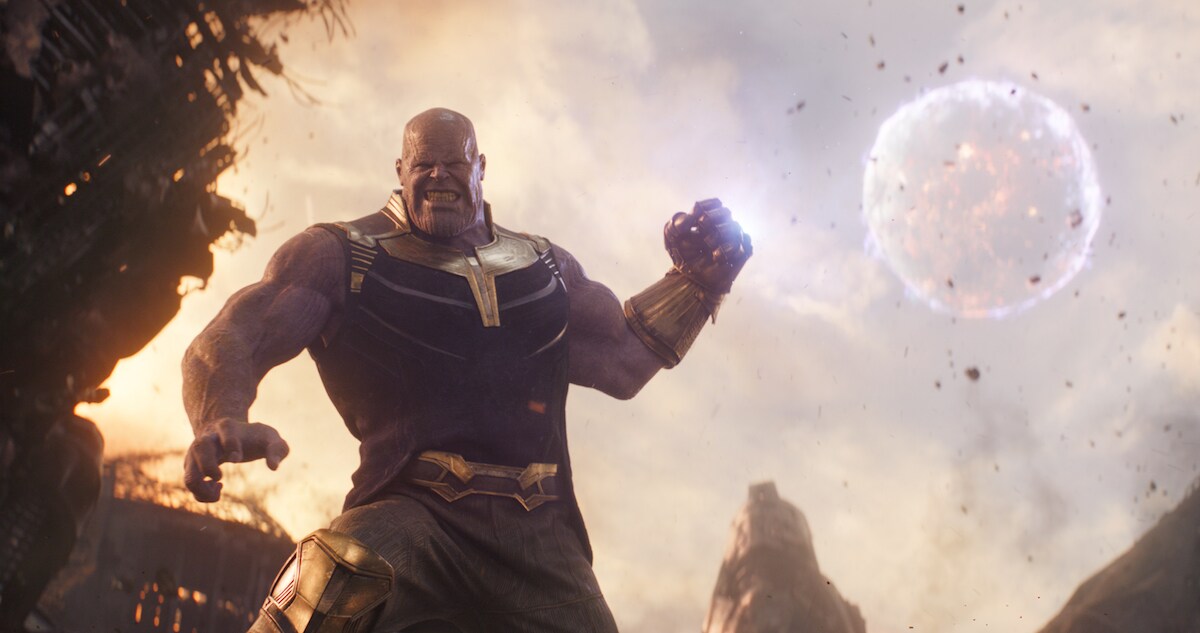 Thanos clenches his fist in a scene from Avengers: Infinity War 