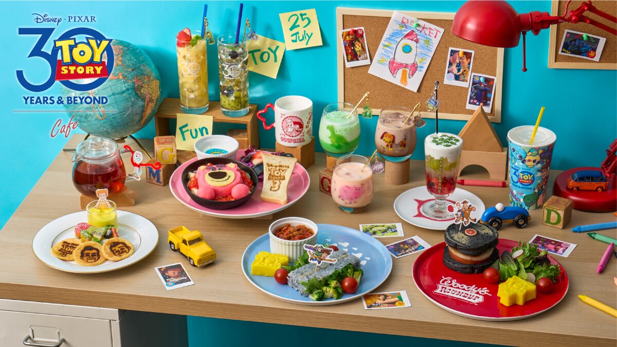 非売品 ディズニーストア 15周年 スタンプ プルバックカー 希少 レア