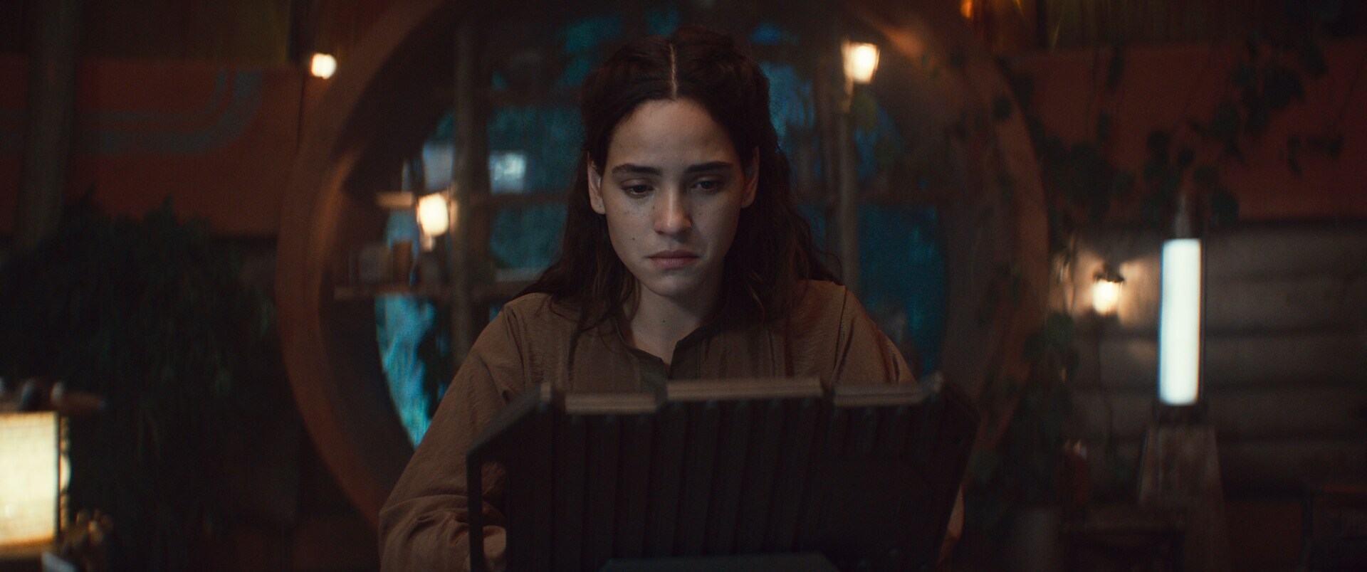 Bix leaves her farewell message for Cassian.