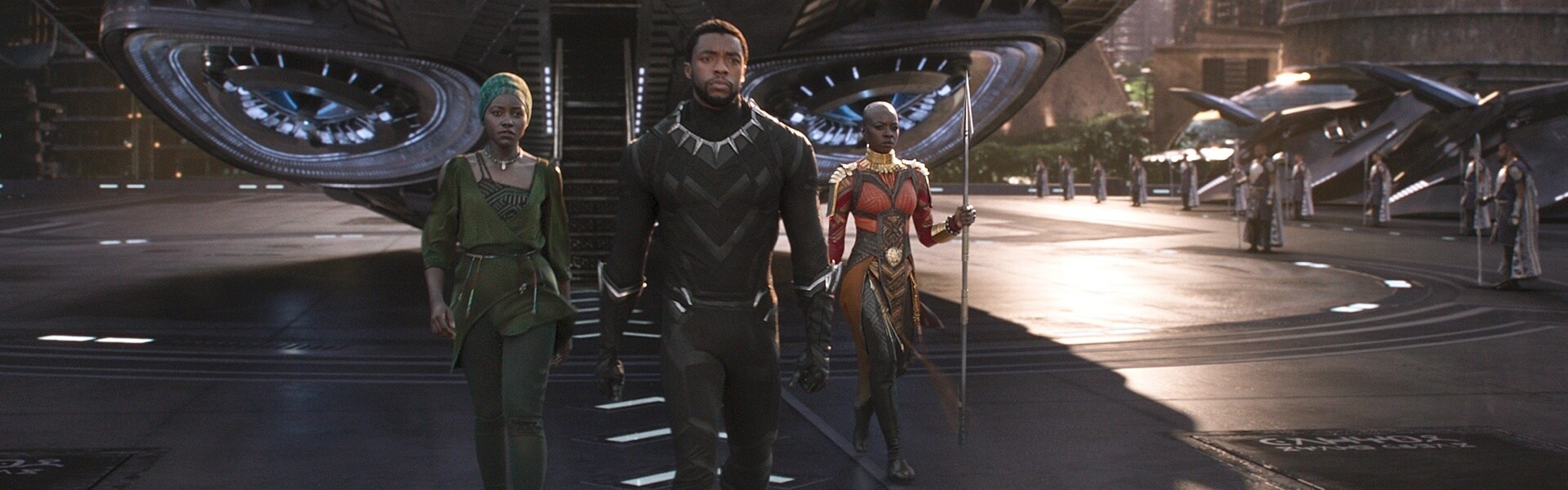 Tutustu Marvel Studiosin Black Panther -elokuvan Wakandaan