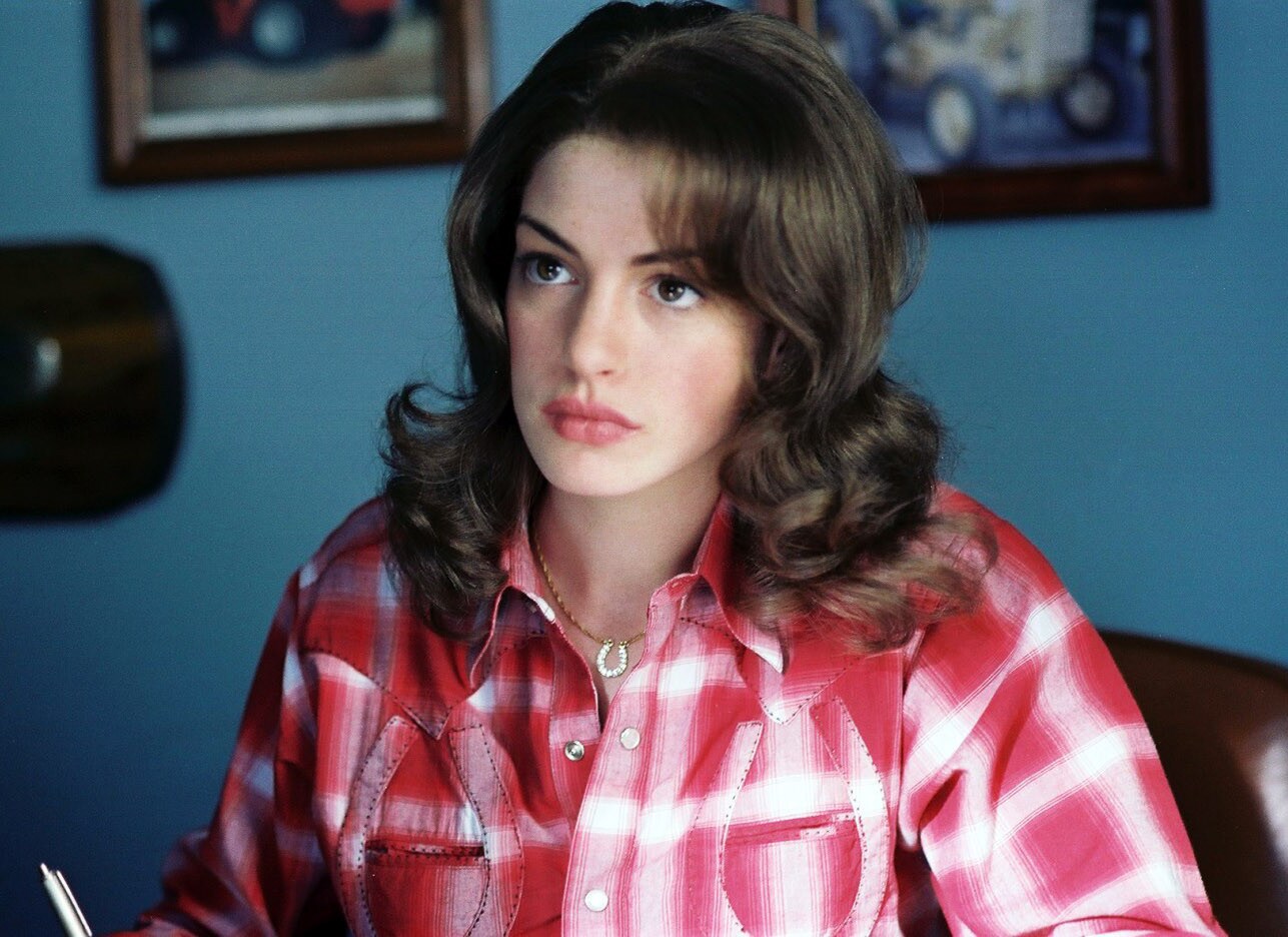 O Diabo Veste Prada: os 4 filmes com Anne Hathaway para ver depois de  assistir ao clássico | Star Brasil