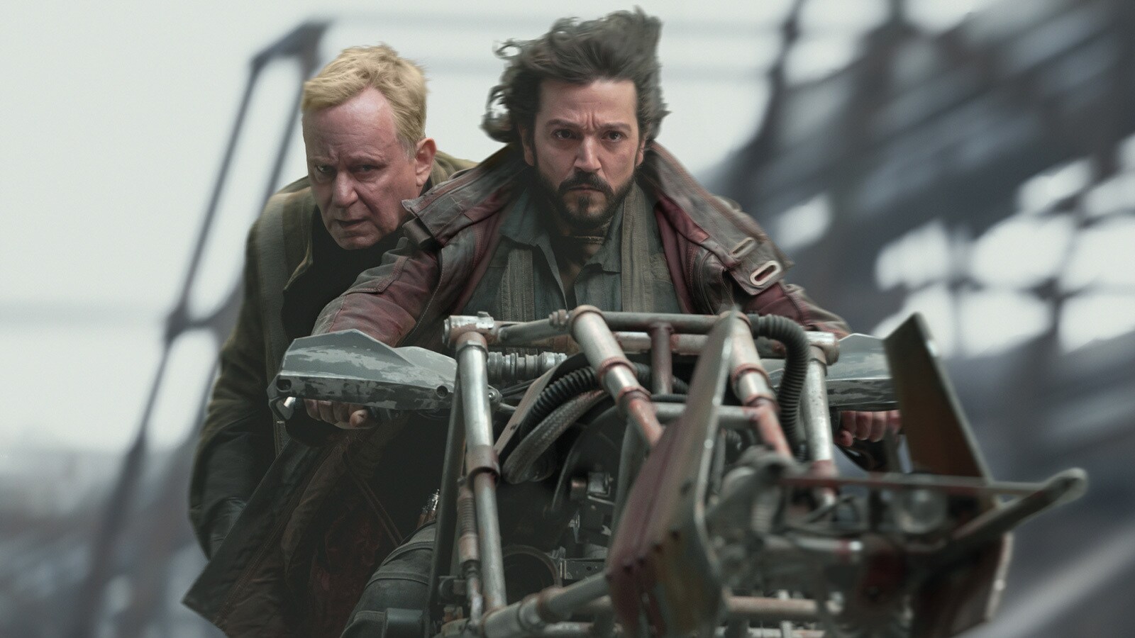 キャシアン・アンドー|ブルーレイ・DVD・デジタル配信 | スター キャシアン・アンドー|ブルーレイ・DVD・デジタル配信 | スター
