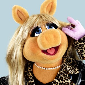 Miss Piggy  Disney Muppets