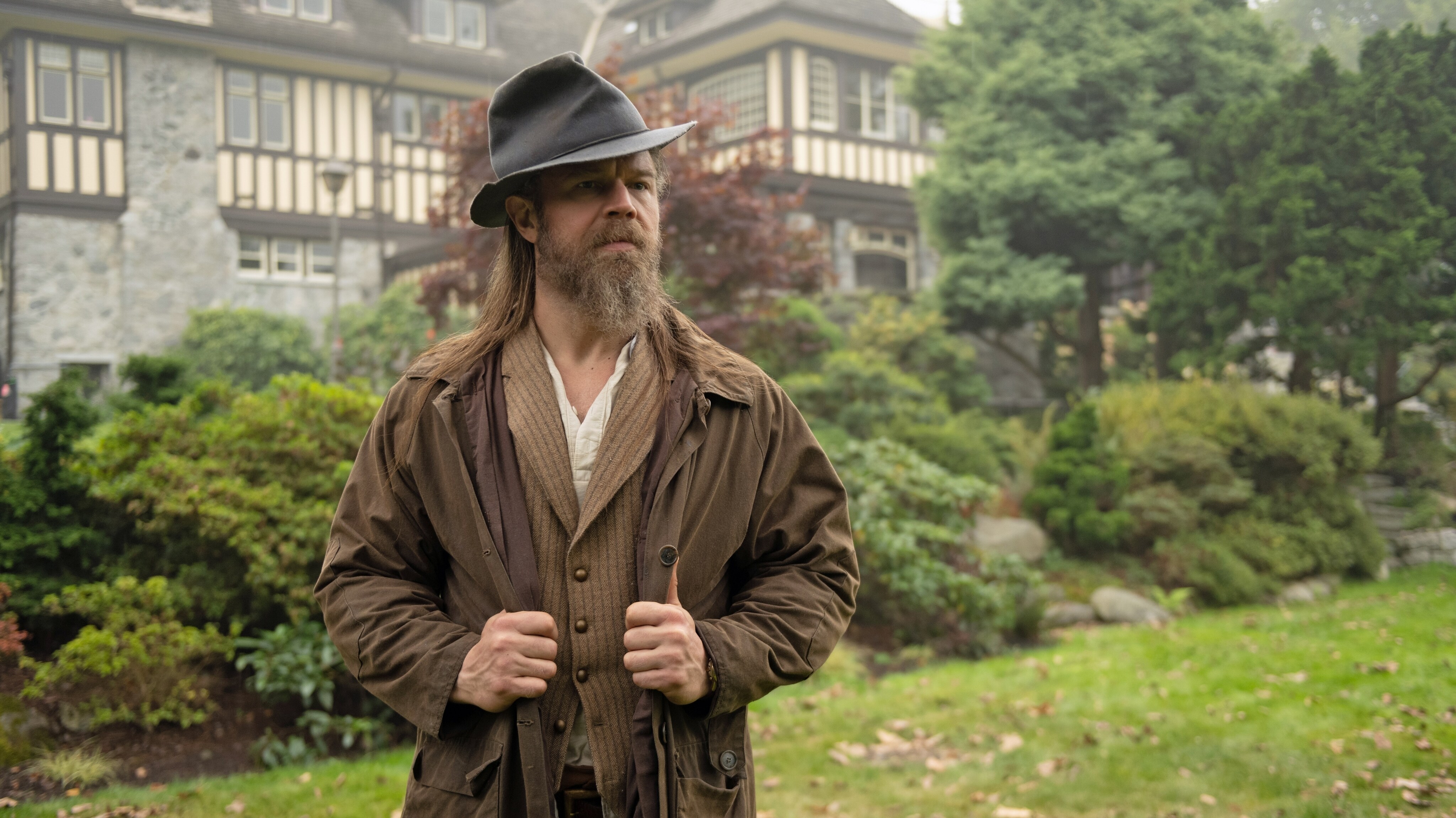 MYSTERIOUS BENEDICT SOCIETY - “A Bunch Of Smart Orphans”  (Disney/Diyah Pera) RYAN HURST