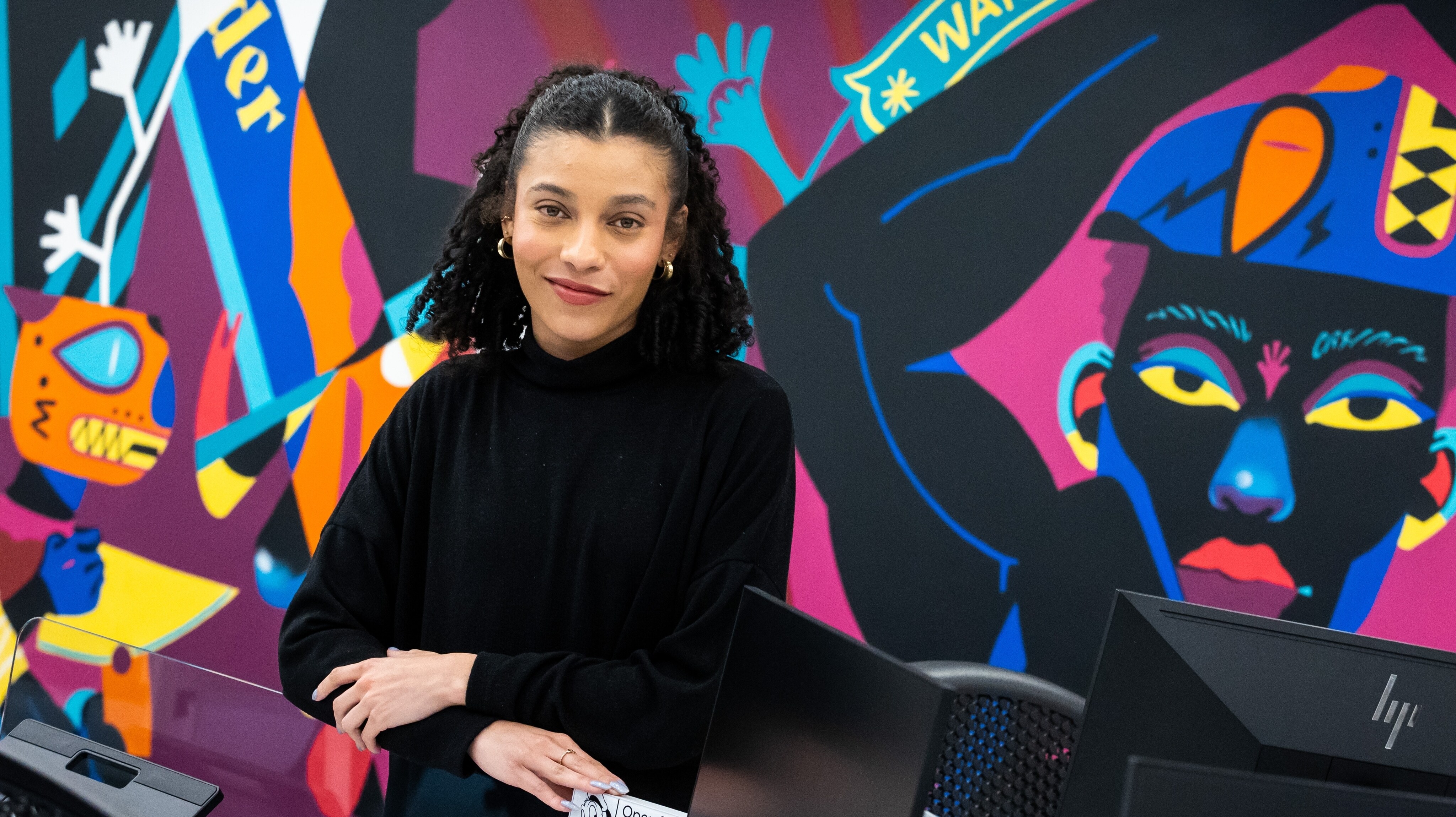 Representatividade negra e união: os pontos fortes do Coletivo T’Challa para a colaboradora Pâmella Souza