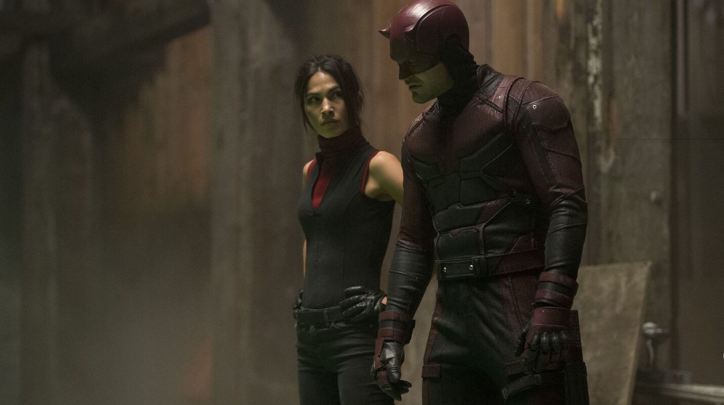 Elektra e Demolidor na série Daredevil