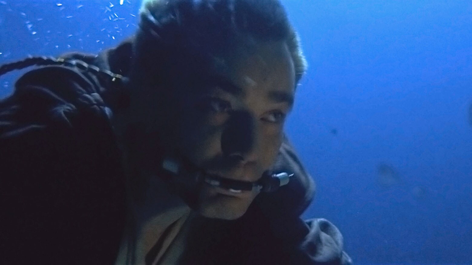 Мальчик с жабрами. Звёздные войны 1 эпизод под водой. Оби Ван под водой. Звездные воины под водой. Воин под водой.