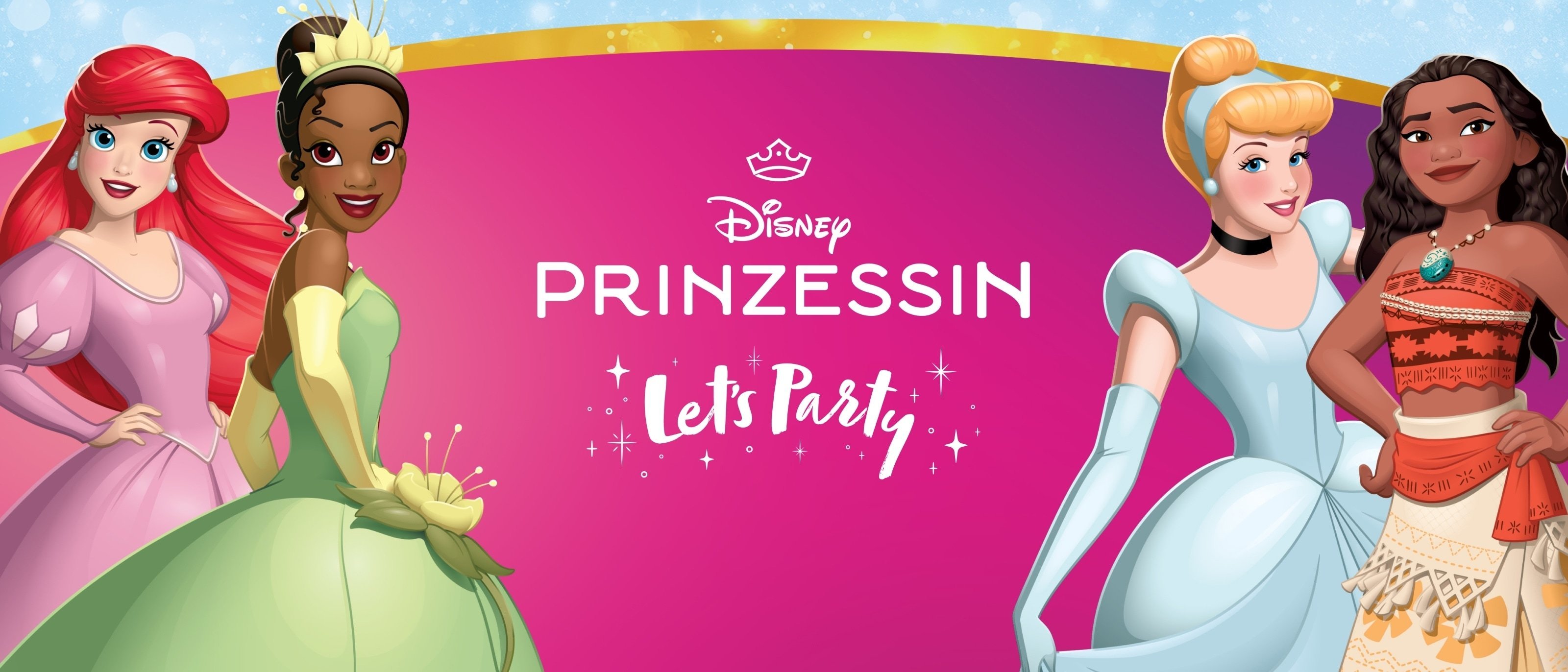 Die Prinzessinnen Arielle, Tiana, Cinderella und Vaiana stehen vor einem leuchtend pinken Hintergrund mit dem Logo „Disney Prinzessin Let's Party“ in der Mitte.