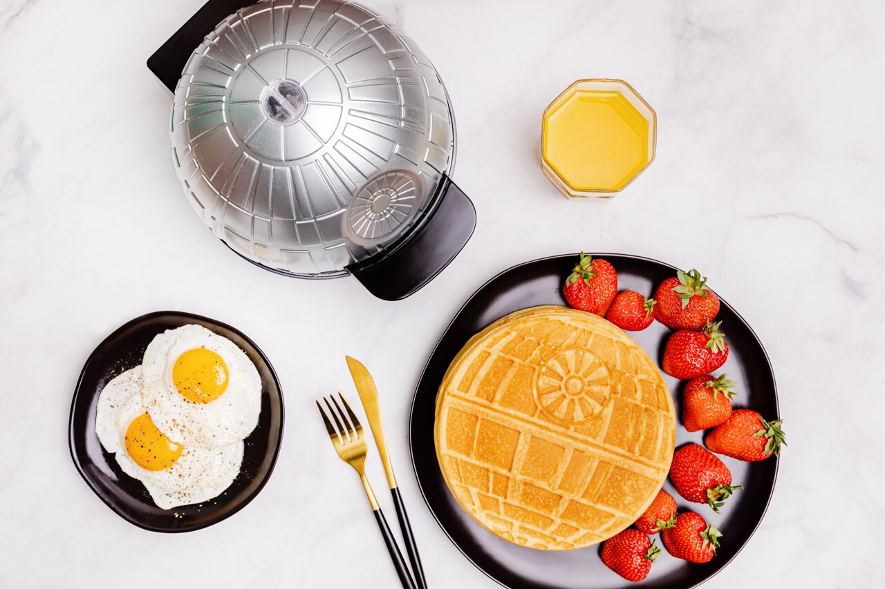 Star Wars Halo Death Star Waffle Maker