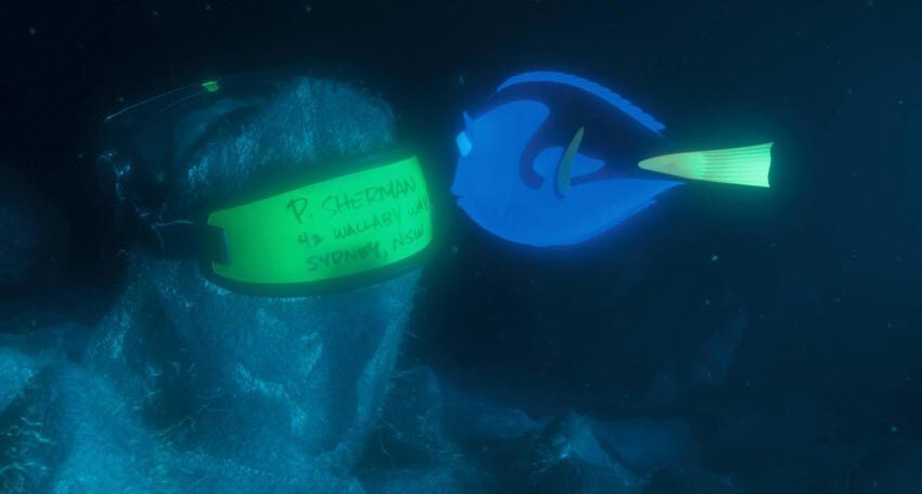 Dory reading the address on a mask in the animated movie "Finding Nemo"