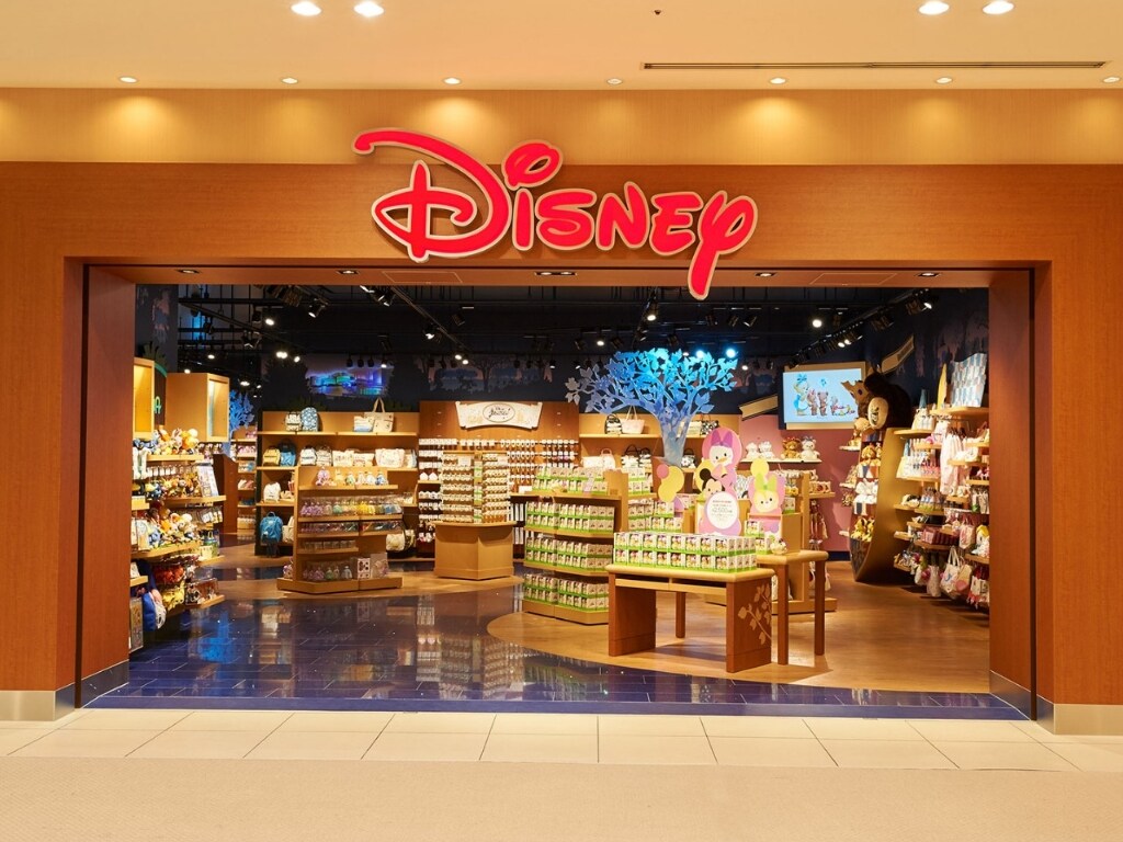 あべのキューズモール店｜店舗情報｜ディズニーストア｜ディズニー公式