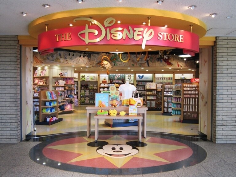 Queen's Square YOKOHAMA|Store Info|Disney Store|Official Queen's Square YOKOHAMA|Store Info|Disney Store|Official