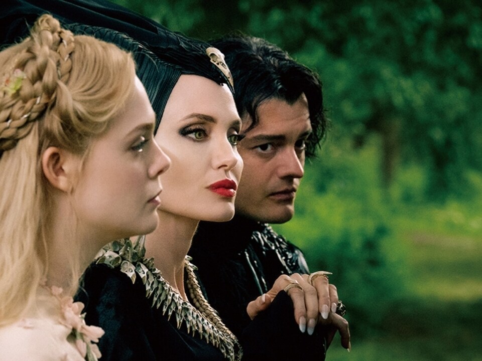 ディズニーショーケース マレフィセント、鳥カラス 大きなフィギュア