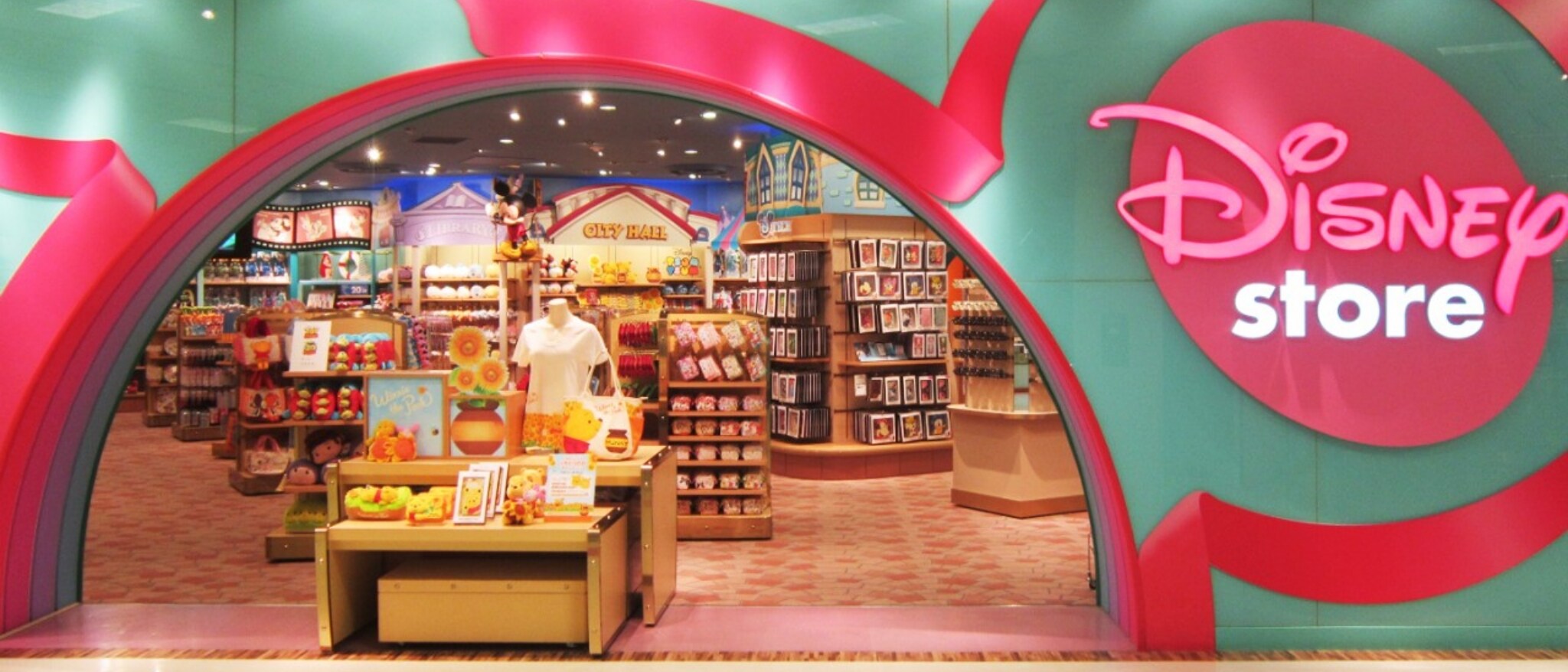 Shinjuku Takashimaya｜Store Info｜Disney Store｜Official Disney