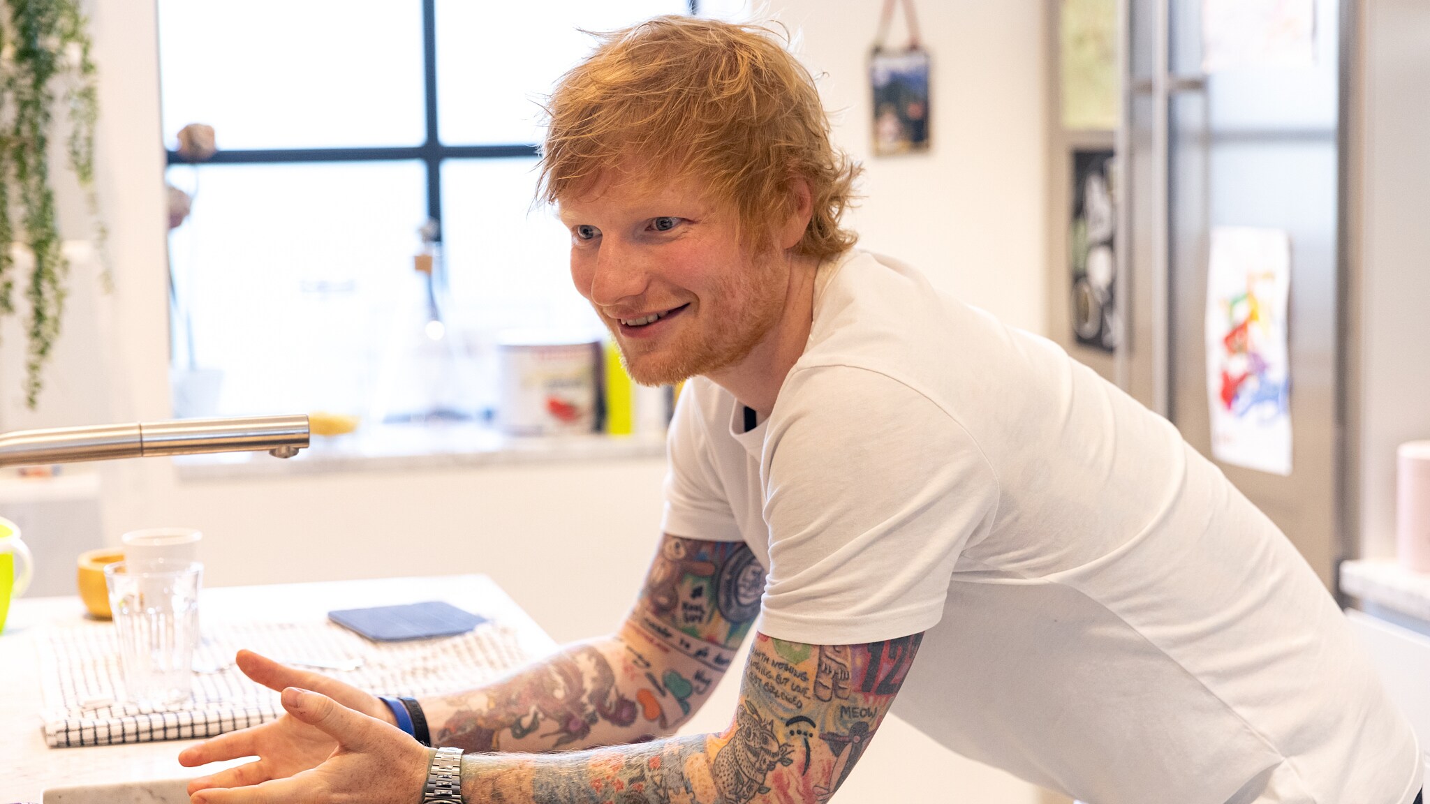 DISNEY PLUS  NOVIDADES IMPORTANTES EM MAIO!! Ed Sheeran, Homem