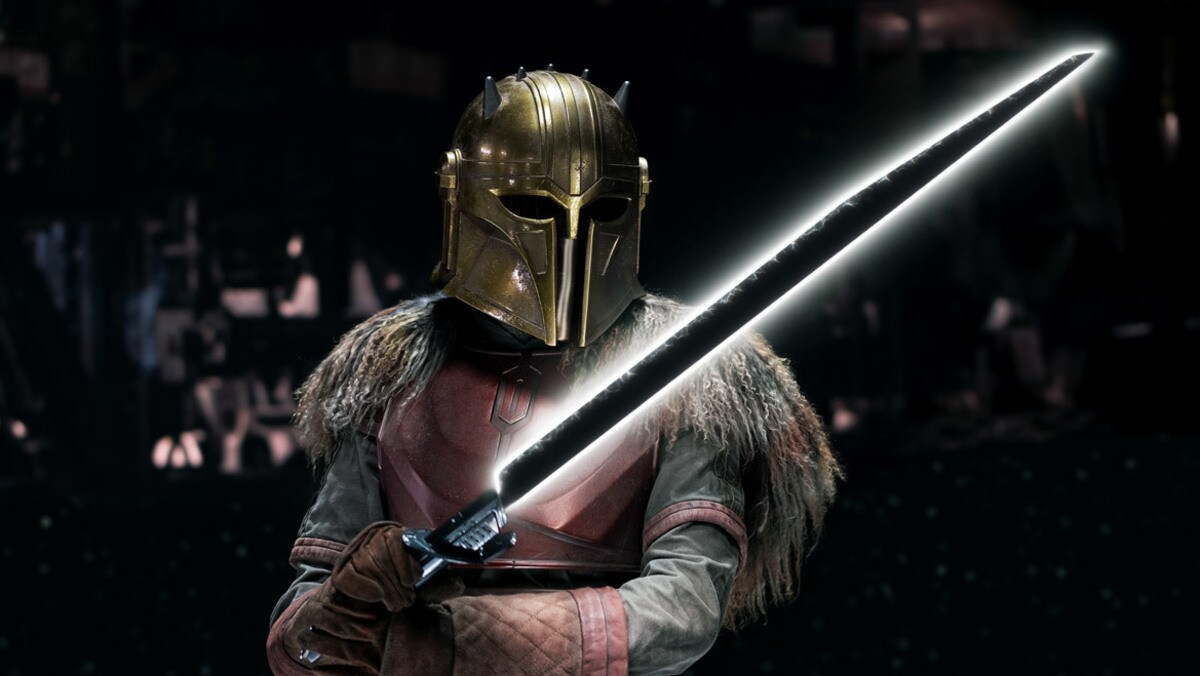 The Darksaber in Mandalorian hands