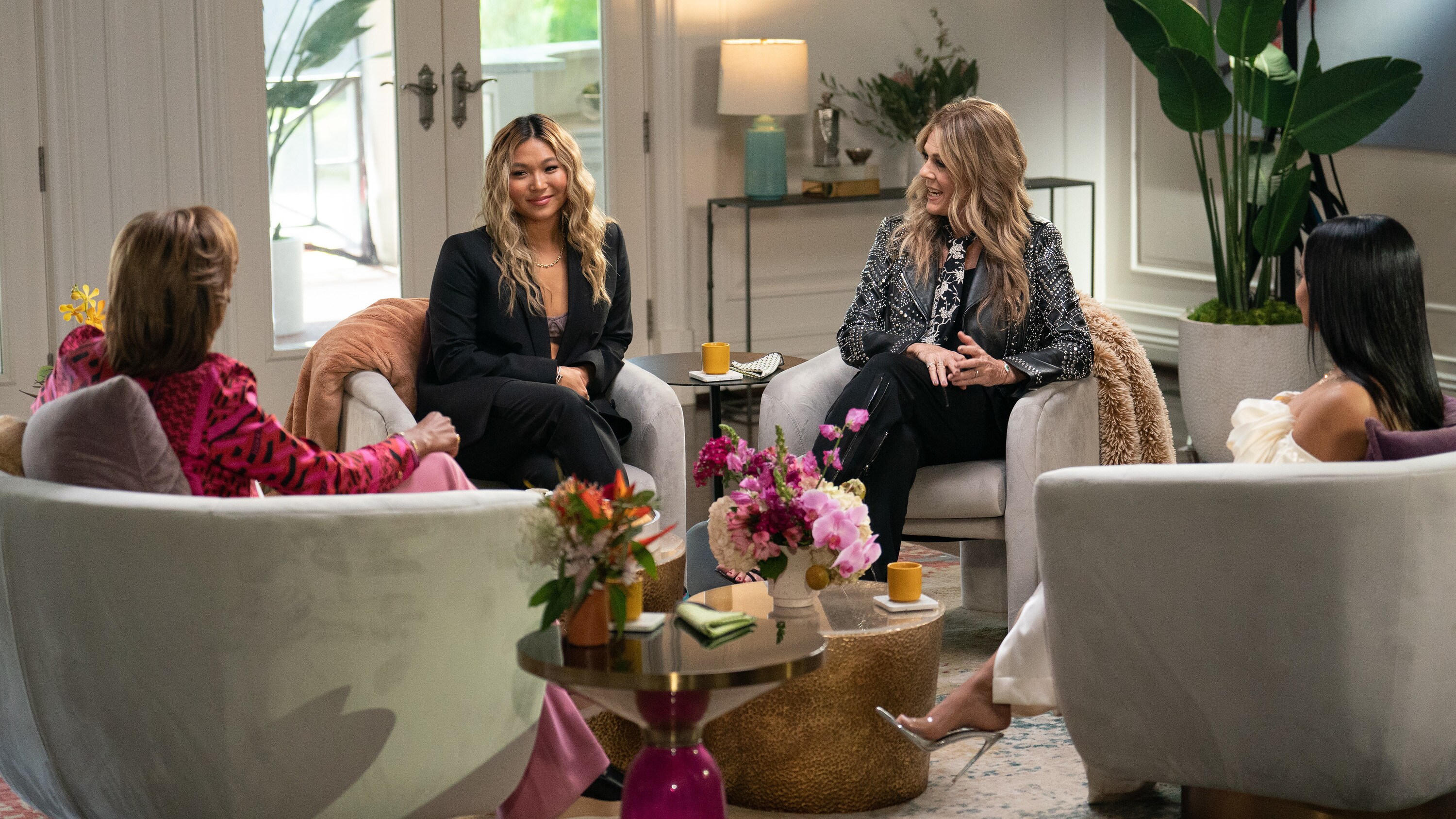 Robin Roberts speaks to Chloe Kim, Rita Wilson, and Kyla Pratt. In season 2 of Turning the Tables with Robin Roberts, Robin Roberts gets personal with a new group of Hollywood's iconic women as they bear witness to their incredible journeys on their path to purpose. (Disney/Ser Baffo)