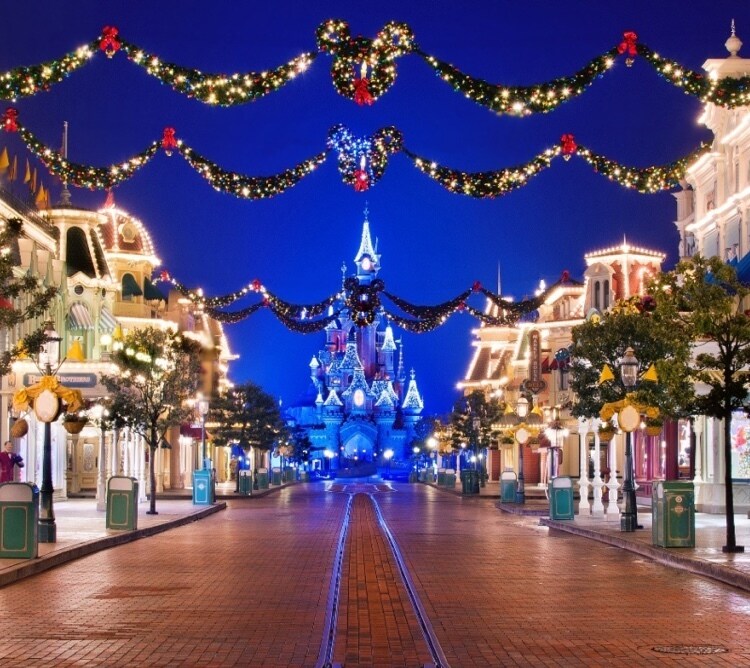 Image de Etoile: Boule De Noel Chateau Disney