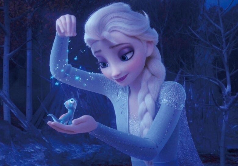 新品　セール【Disney Showcase】アナと雪の女王2 アナ