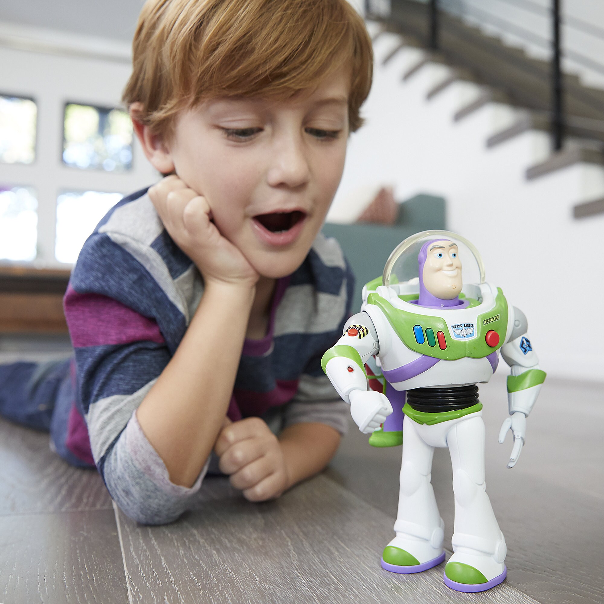 Buzz Lightyear Ultimate Action Figure - 7'' - Toy Story 4