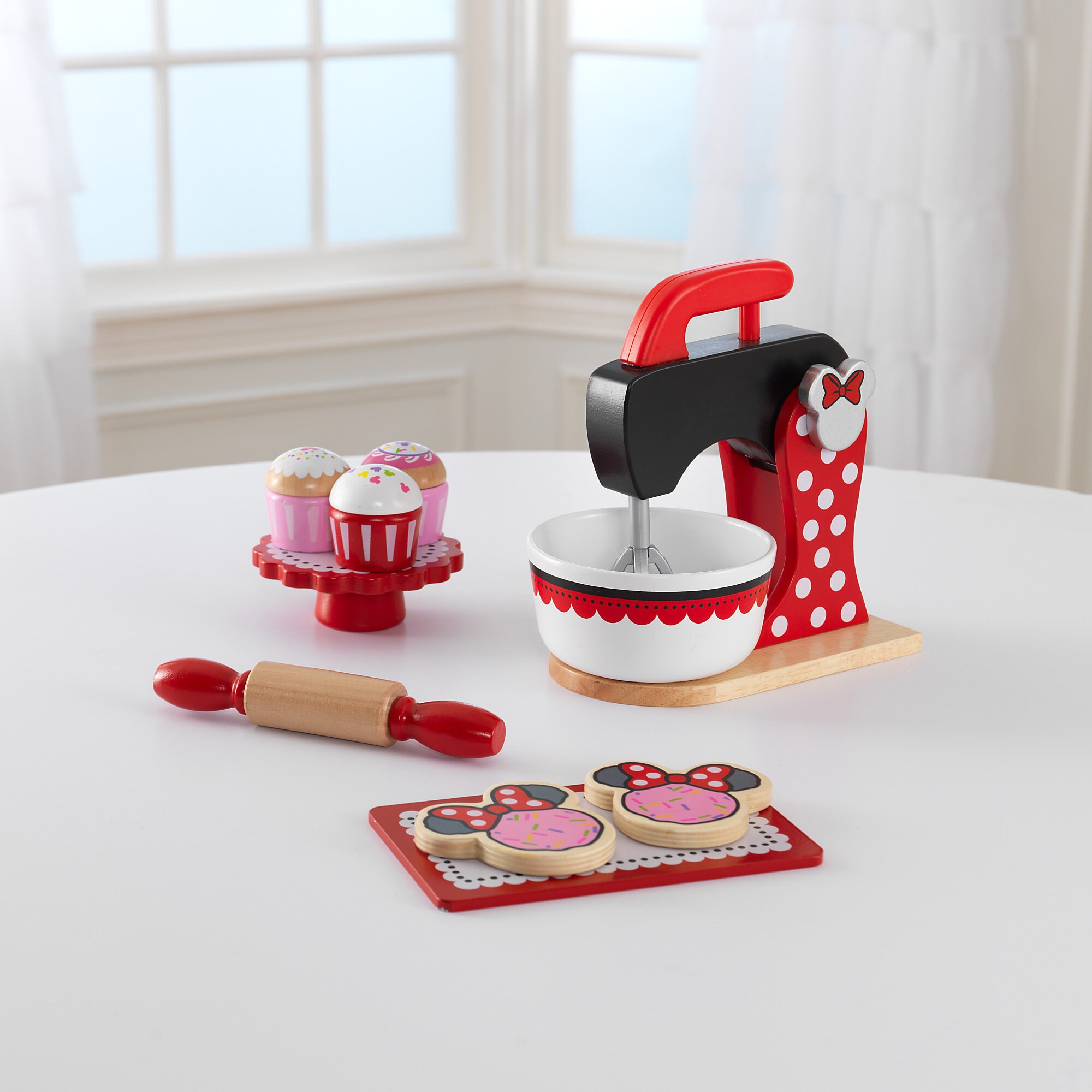 Minnie Mouse Baking and Treats Set by KidKraft - Red