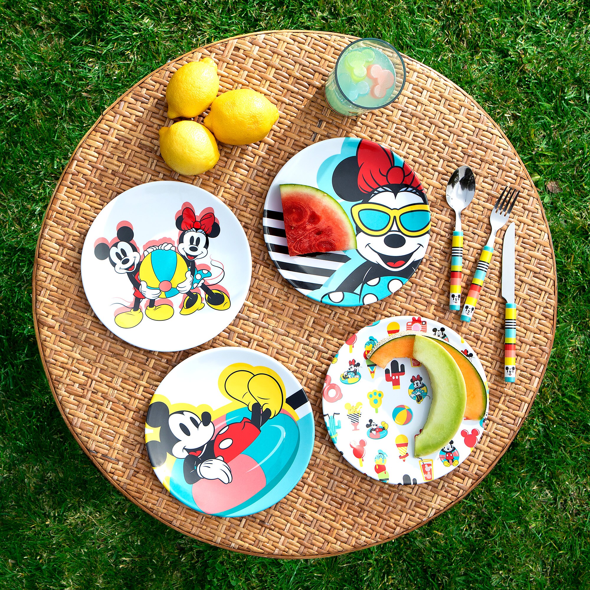 Mickey and Minnie Mouse Plate Set - Disney Eats