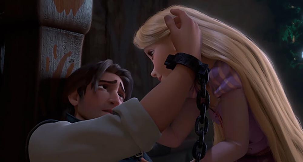 Animated characters Flynn Rider and Rapunzel embracing