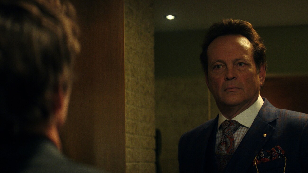 (L-R) James Marsden as Mike and Vince Vaughn as Nick in 20th Century Studios' MIKE & NICK & NICK & ALICE. Photo courtesy of 20th Century Studios. © 2026 20th Century Studios. All Rights Reserved.