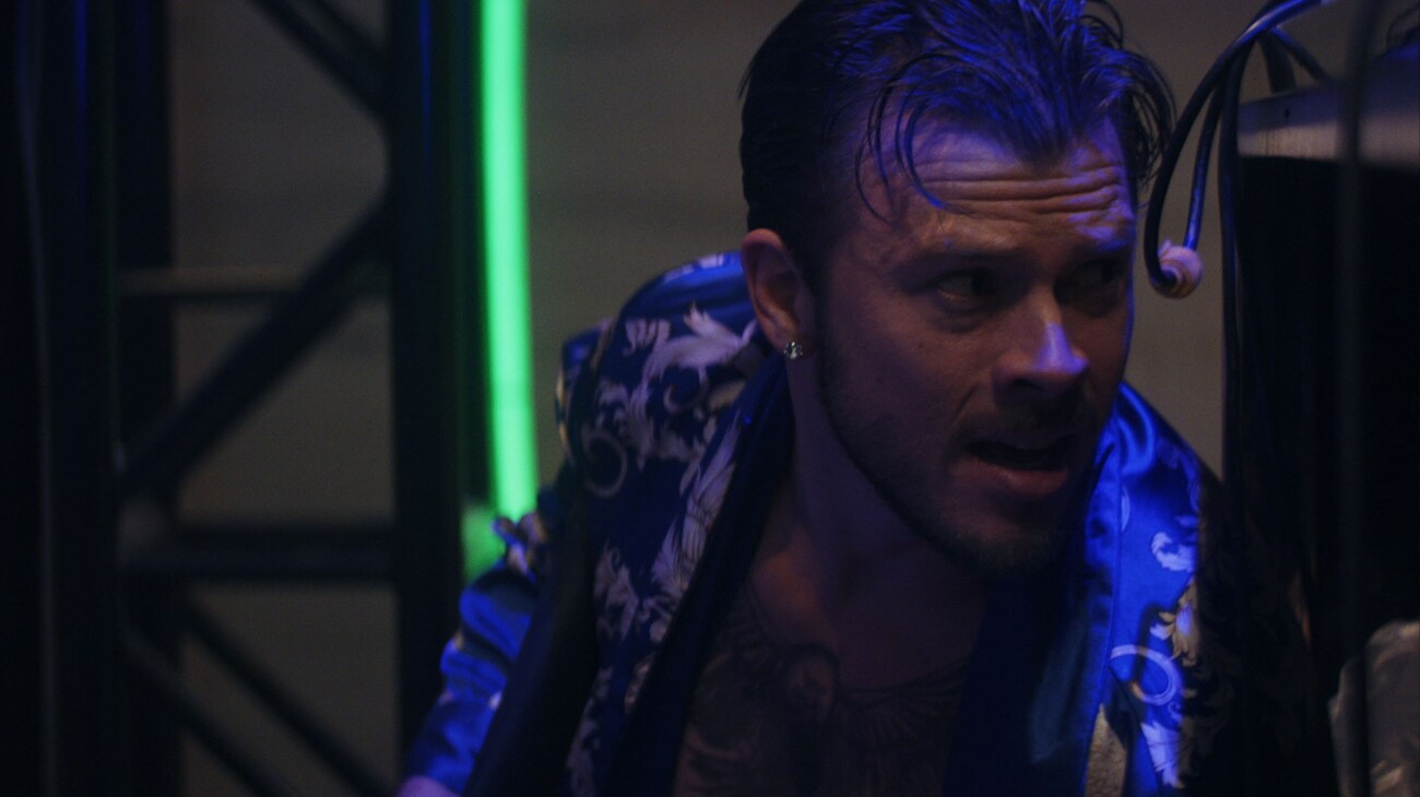 Jimmy Tatro as Jimmy Boy in 20th Century Studios' MIKE & NICK & NICK & ALICE. Photo courtesy of 20th Century Studios. © 2026 20th Century Studios. All Rights Reserved.