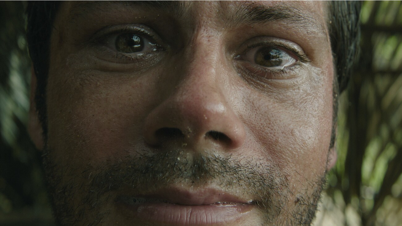 Dylan O'Brien as Bradley Preston in 20th Century Studios' SEND HELP. Photo courtesy of 20th Century Studios. © 2025 20th Century Studios. All Rights Reserved.