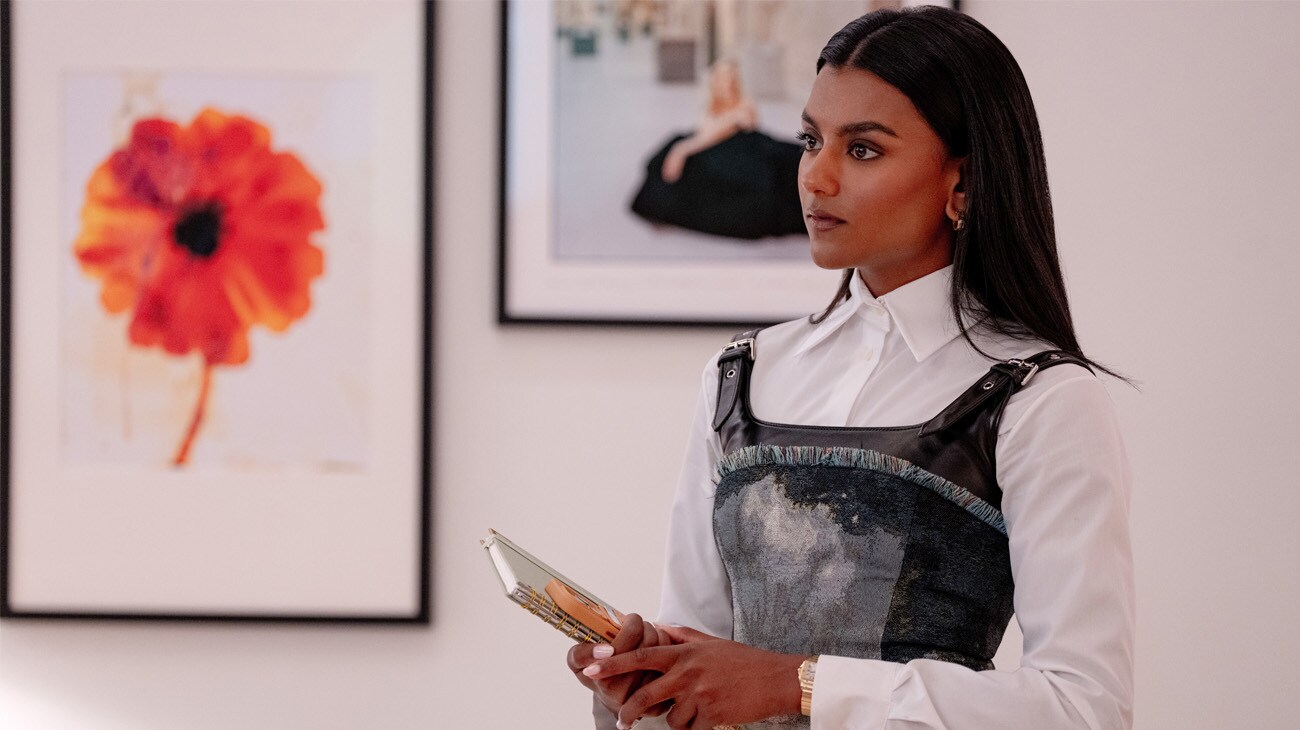 Simone Ashley as Amari in 20th Century Studios' THE DEVIL WEARS PRADA 2. Photo by Macall Polay. © 2026 20th Century Studios. All Rights Reserved.