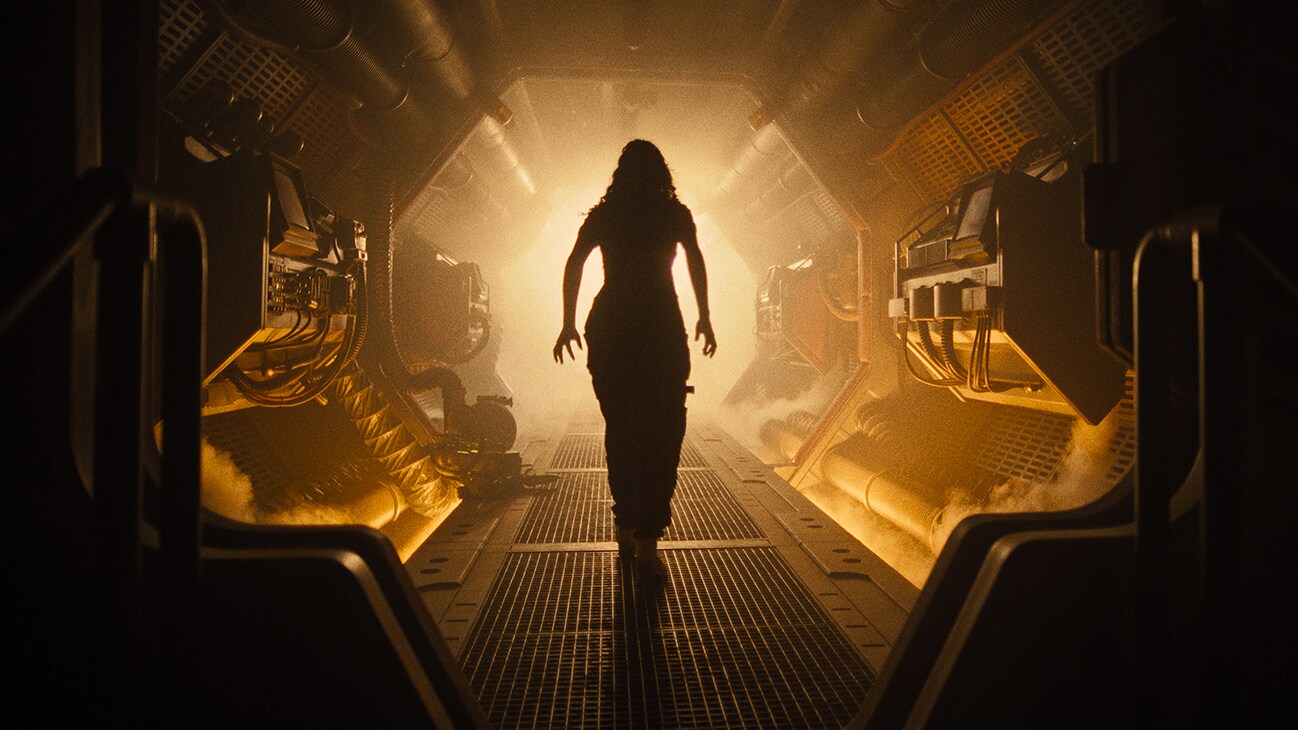 Isabela Merced as Kay in 20th Century Studios' ALIEN: ROMULUS. Photo courtesy of 20th Century Studios. © 2024 20th Century Studios. All Rights Reserved.