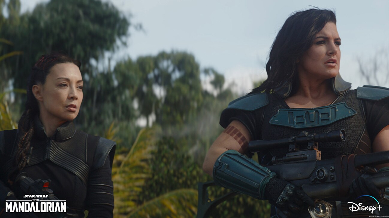 (L_R): Fennec Shand (Ming-Na Wen) and Cara Dune (Gina Carano) in Lucasfilm's THE MANDALORIAN, season two, exclusively on Disney+. © 2020 Lucasfilm Ltd. & ™. All Rights Reserved.
